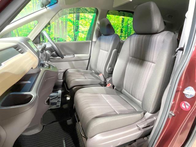 フリード Ｇ・ホンダセンシング　禁煙車　純正ナビ　フリップダウンモニター　バックカメラ　両側パワースライドドア　ホンダセンシング　アダプティブクルーズコントロール　オートエアコン　ＥＴＣ　横滑り防止　スマートキー（42枚目）