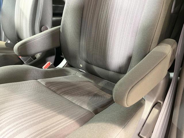 フリード Ｇ・ホンダセンシング　禁煙車　純正ナビ　フリップダウンモニター　バックカメラ　両側パワースライドドア　ホンダセンシング　アダプティブクルーズコントロール　オートエアコン　ＥＴＣ　横滑り防止　スマートキー（44枚目）