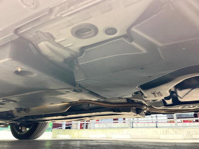 ヤリスクロス ハイブリッドＺ　衝突被害軽減システム　禁煙車　パワーシート　ＬＥＤヘッド　ビルトインＥＴＣ　レーダークルーズ　純正１８インチアルミ　オートハイビーム　オートライト　オートエアコン　フルセグ（23枚目）