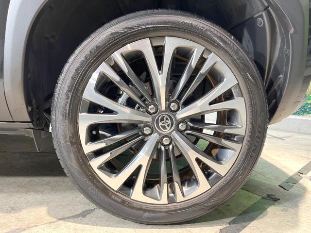 ヤリスクロス ハイブリッドＺ　衝突被害軽減システム　禁煙車　パワーシート　ＬＥＤヘッド　ビルトインＥＴＣ　レーダークルーズ　純正１８インチアルミ　オートハイビーム　オートライト　オートエアコン　フルセグ（28枚目）