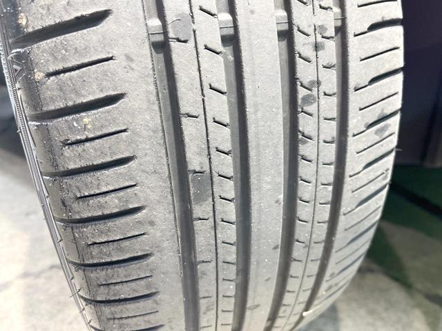 ヤリスクロス ハイブリッドＺ　衝突被害軽減システム　禁煙車　パワーシート　ＬＥＤヘッド　ビルトインＥＴＣ　レーダークルーズ　純正１８インチアルミ　オートハイビーム　オートライト　オートエアコン　フルセグ（30枚目）