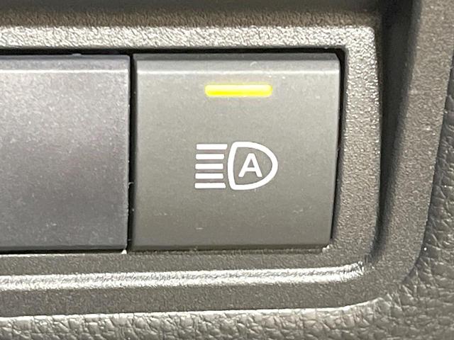 ヤリスクロス ハイブリッドＺ　衝突被害軽減システム　禁煙車　パワーシート　ＬＥＤヘッド　ビルトインＥＴＣ　レーダークルーズ　純正１８インチアルミ　オートハイビーム　オートライト　オートエアコン　フルセグ（38枚目）