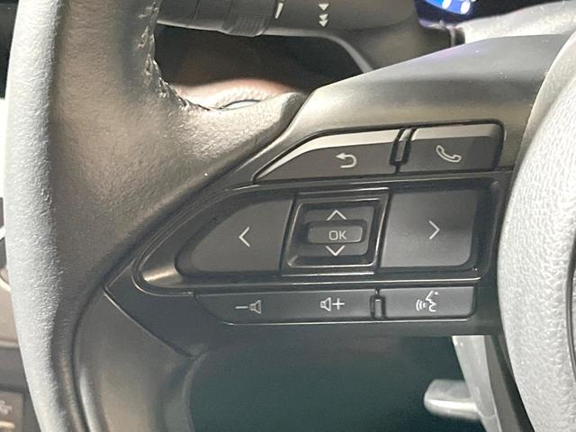 ヤリスクロス ハイブリッドＺ　衝突被害軽減システム　禁煙車　パワーシート　ＬＥＤヘッド　ビルトインＥＴＣ　レーダークルーズ　純正１８インチアルミ　オートハイビーム　オートライト　オートエアコン　フルセグ（41枚目）