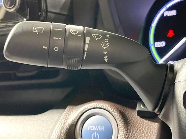 ヤリスクロス ハイブリッドＺ　衝突被害軽減システム　禁煙車　パワーシート　ＬＥＤヘッド　ビルトインＥＴＣ　レーダークルーズ　純正１８インチアルミ　オートハイビーム　オートライト　オートエアコン　フルセグ（43枚目）