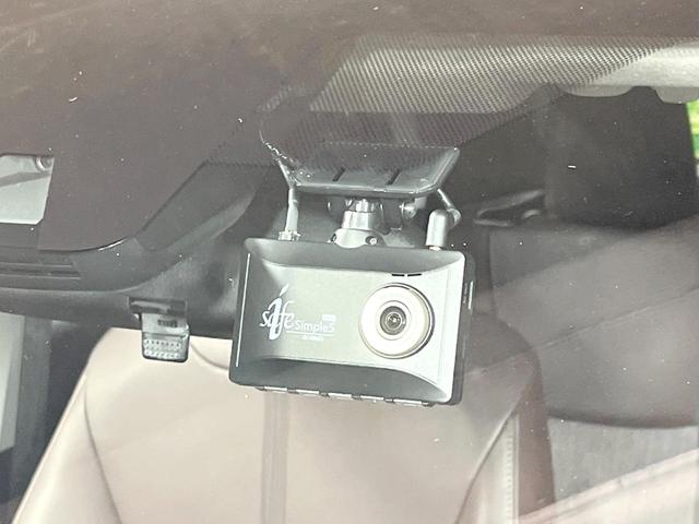 ヤリスクロス ハイブリッドＺ　衝突被害軽減システム　禁煙車　パワーシート　ＬＥＤヘッド　ビルトインＥＴＣ　レーダークルーズ　純正１８インチアルミ　オートハイビーム　オートライト　オートエアコン　フルセグ（46枚目）