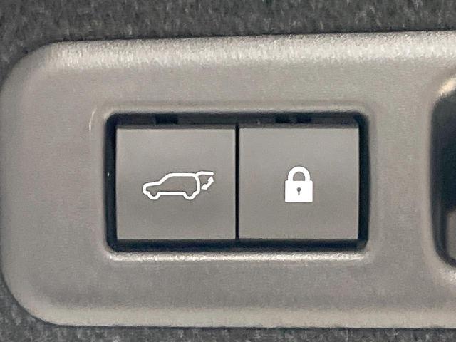 RX RX300 バージョンL 禁煙車 サンルーフ 純正ナビ 全周囲カメラ 衝突被害軽減システム レーダークルーズ レザーシート 全席シートヒーター 前席シートエアコン ドラレコ ETC コーナーセンサー スマートキー LEDヘッド(7枚目)