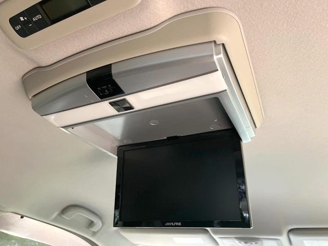 エルグランド ２５０ハイウェイスターアーバンクロム　禁煙車　両側電動スライドドア　ナビ　後席モニター　バックカメラ　ハーフレザーシート　スマートキー　ＨＩＤヘッド　ＥＴＣ　純正１８インチアルミ　オートライト　デュアルエアコン　リアエアコン（3枚目）