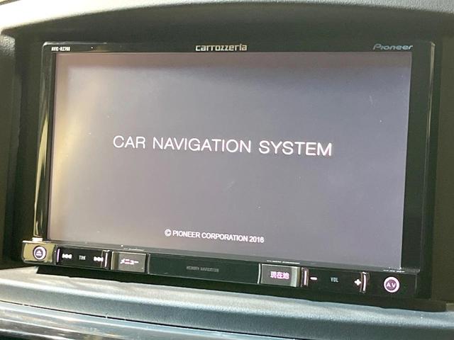 エルグランド ２５０ハイウェイスターアーバンクロム　禁煙車　両側電動スライドドア　ナビ　後席モニター　バックカメラ　ハーフレザーシート　スマートキー　ＨＩＤヘッド　ＥＴＣ　純正１８インチアルミ　オートライト　デュアルエアコン　リアエアコン（5枚目）