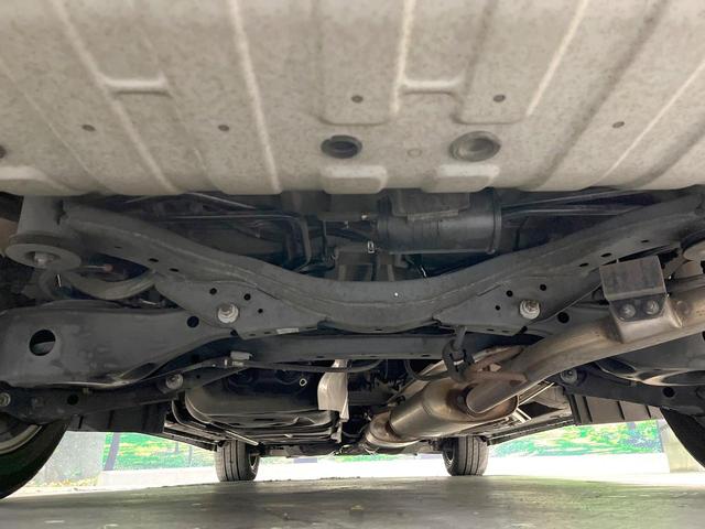 エルグランド ２５０ハイウェイスターアーバンクロム　禁煙車　両側電動スライドドア　ナビ　後席モニター　バックカメラ　ハーフレザーシート　スマートキー　ＨＩＤヘッド　ＥＴＣ　純正１８インチアルミ　オートライト　デュアルエアコン　リアエアコン（21枚目）