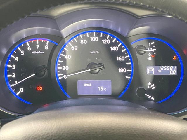 エルグランド ２５０ハイウェイスターアーバンクロム　禁煙車　両側電動スライドドア　ナビ　後席モニター　バックカメラ　ハーフレザーシート　スマートキー　ＨＩＤヘッド　ＥＴＣ　純正１８インチアルミ　オートライト　デュアルエアコン　リアエアコン（26枚目）