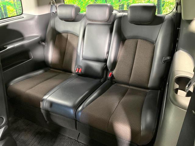 エルグランド ２５０ハイウェイスターアーバンクロム　禁煙車　両側電動スライドドア　ナビ　後席モニター　バックカメラ　ハーフレザーシート　スマートキー　ＨＩＤヘッド　ＥＴＣ　純正１８インチアルミ　オートライト　デュアルエアコン　リアエアコン（40枚目）