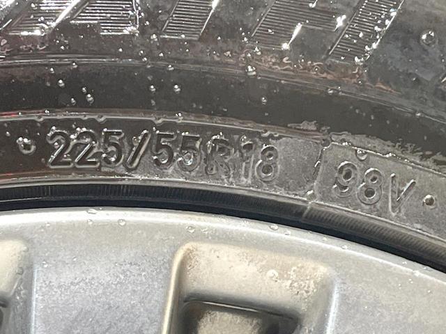 エルグランド ２５０ハイウェイスターアーバンクロム　禁煙車　両側電動スライドドア　ナビ　後席モニター　バックカメラ　ハーフレザーシート　スマートキー　ＨＩＤヘッド　ＥＴＣ　純正１８インチアルミ　オートライト　デュアルエアコン　リアエアコン（64枚目）