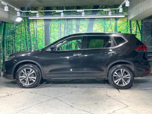 エクストレイル ２０Ｘｉ　全周囲カメラ　衝突被害軽減システム　禁煙車　電動リアゲート　防水シート　コーナーセンサー　スマートキー　ＬＥＤヘッド　ビルトインＥＴＣ　純正１８インチアルミ　車線逸脱警報　オートライト（25枚目）