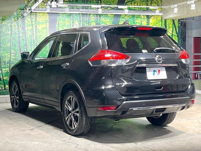 エクストレイル ２０Ｘｉ　全周囲カメラ　衝突被害軽減システム　禁煙車　電動リアゲート　防水シート　コーナーセンサー　スマートキー　ＬＥＤヘッド　ビルトインＥＴＣ　純正１８インチアルミ　車線逸脱警報　オートライト（28枚目）