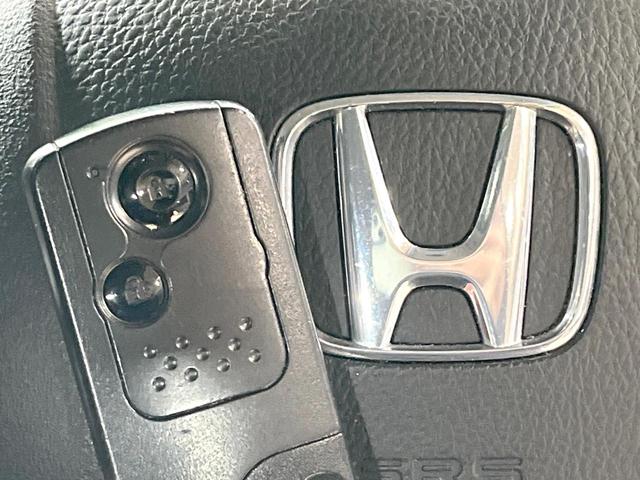 ライフ ディーバスマートスタイル バックカメラ 禁煙車 スマートキー HIDヘッド ETC 純正14インチアルミ オートエアコン CD DVD再生(5枚目)