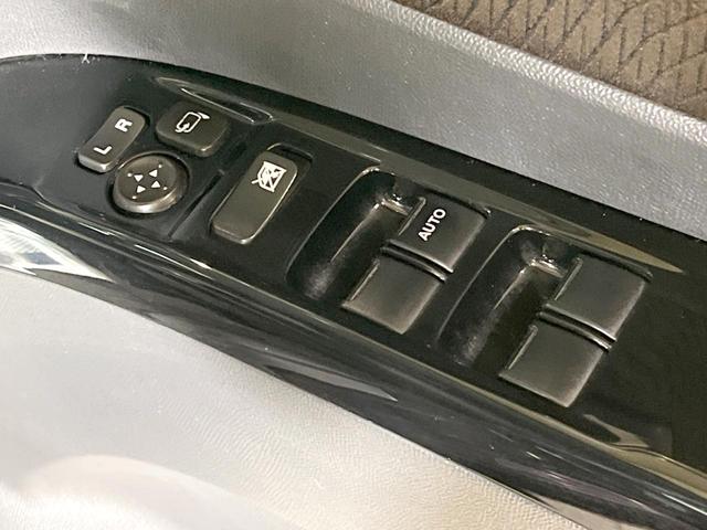 ルークス ハイウェイスターターボ　アーバンセレクション　両側電動ドア　純正ＳＤナビ　バックカメラ　禁煙車　スマートキー　ＨＩＤヘッド　ＥＴＣ　純正１４インチアルミ　オートエアコン　Ｂｌｕｅｔｏｏｔｈ　ＣＤ　ＤＶＤ再生　フルセグ（31枚目）