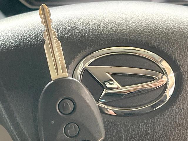 ミライース Ｘ　ＳＡＩＩＩ　純正ＳＤナビ　バックカメラ　衝突被害軽減システム　禁煙車　ドラレコ　コーナーセンサー　ＬＥＤヘッド　ＥＴＣ　オートエアコン　Ｂｌｕｅｔｏｏｔｈ　ＣＤ　ＤＶＤ再生　フルセグ（7枚目）