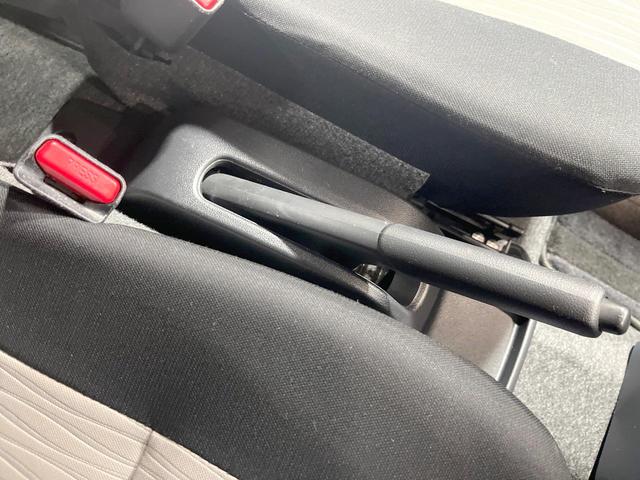 ミライース Ｘ　ＳＡＩＩＩ　純正ＳＤナビ　バックカメラ　衝突被害軽減システム　禁煙車　ドラレコ　コーナーセンサー　ＬＥＤヘッド　ＥＴＣ　オートエアコン　Ｂｌｕｅｔｏｏｔｈ　ＣＤ　ＤＶＤ再生　フルセグ（31枚目）