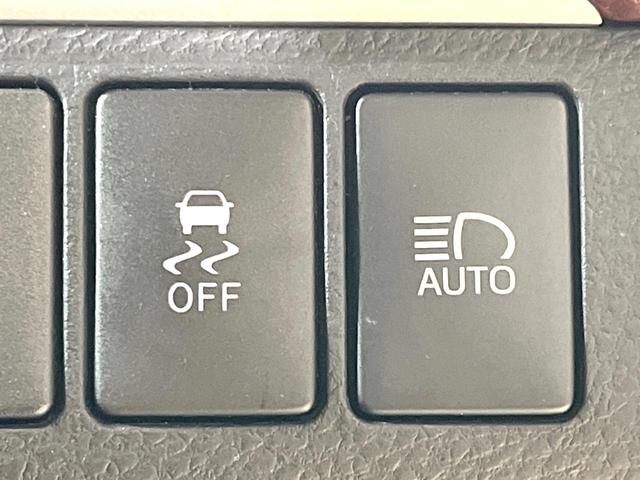 ハリアー プレミアム　アドバンスドパッケージ　サンルーフ　純正ＳＤナビ　全周囲カメラ　衝突被害軽減システム　禁煙車　電動リアゲート　ハーフレザーシート　ドラレコ　コーナーセンサー　スマートキー　ＬＥＤヘッド　ビルトインＥＴＣ　クルコン（45枚目）