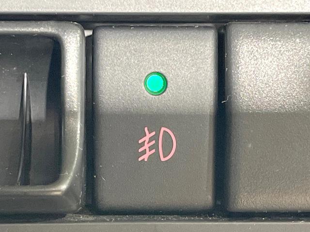 ジムニー ランドベンチャー　４ＷＤ　禁煙車　ハーフレザーシート　シートヒーター　ＣＤ（7枚目）