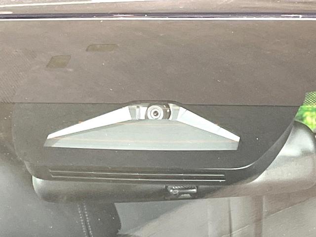 �y�g���^�Z�[�t�e�B�Z���X�z���s���ɑO���̎ԗ�����F�����A�Փ˂������Ȏ��͌x��ƃu���[�L�ŏՓˉ���Ɣ�Q�y�����A�V�X�g�B�����S�Ƀh���C�u�����y���݂��������܂��B