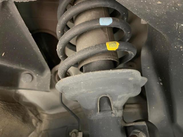 Ｎ－ＢＯＸカスタム Ｇ・Ａパッケージ　電動スライドドア　純正ＳＤナビ　バックカメラ　禁煙車　コーナーセンサー　スマートキー　ＨＩＤヘッドイエローフォグランプ　ＥＴＣ　純正１４インチアルミ　オートエアコン　ＣＤ　ＤＶＤ再生　フルセグ（20枚目）