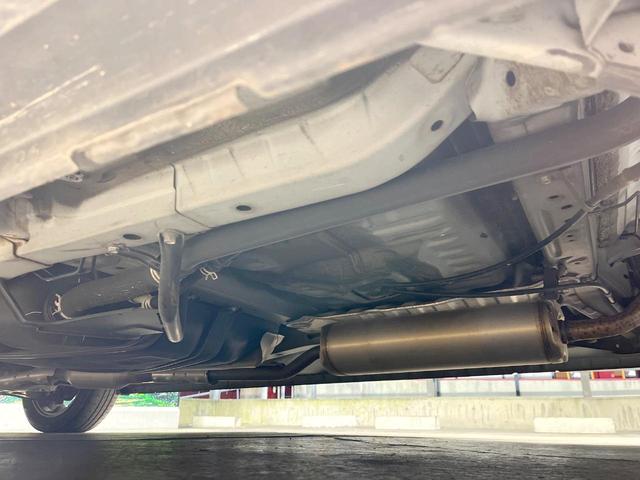 Ｎ－ＢＯＸカスタム Ｇ・Ａパッケージ　電動スライドドア　純正ＳＤナビ　バックカメラ　禁煙車　コーナーセンサー　スマートキー　ＨＩＤヘッドイエローフォグランプ　ＥＴＣ　純正１４インチアルミ　オートエアコン　ＣＤ　ＤＶＤ再生　フルセグ（23枚目）