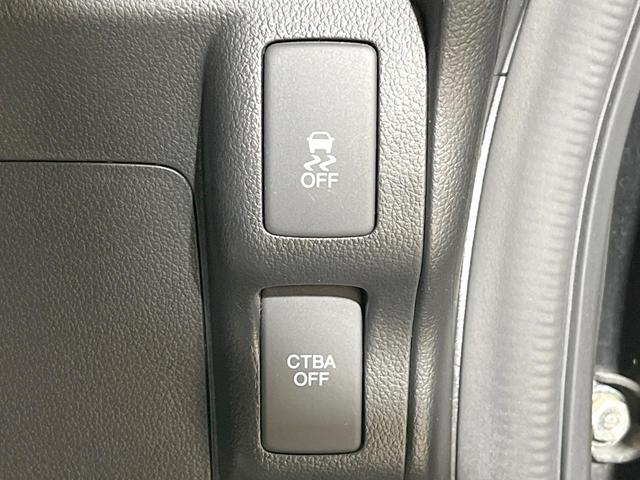 Ｎ－ＢＯＸカスタム Ｇ・Ａパッケージ　電動スライドドア　純正ＳＤナビ　バックカメラ　禁煙車　コーナーセンサー　スマートキー　ＨＩＤヘッドイエローフォグランプ　ＥＴＣ　純正１４インチアルミ　オートエアコン　ＣＤ　ＤＶＤ再生　フルセグ（34枚目）