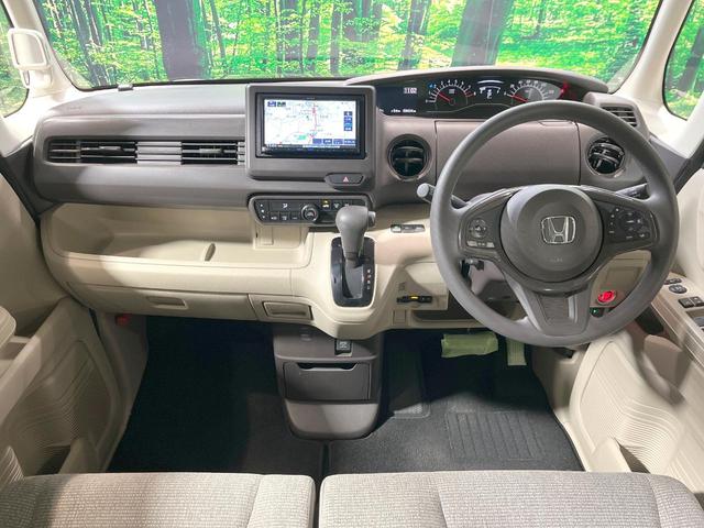Ｎ－ＢＯＸ Ｇホンダセンシング　禁煙車　ナビ　バックカメラ　衝突被害軽減システム　アダプティブクルーズ　ドラレコ　コーナーセンサー　スマートキー　ＬＥＤヘッド　ビルトインＥＴＣ　車線逸脱警報　オートライト　オートエアコン（2枚目）