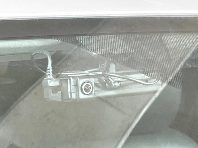 プリウスアルファ Ｓ　ＳＤナビ　バックカメラ　禁煙車　スマートキー　ビルトインＥＴＣ　純正１６インチアルミ　オートライト　オートエアコン　Ｂｌｕｅｔｏｏｔｈ　ＣＤ　ＤＶＤ再生　フルセグ　ＬＥＤフォグ（6枚目）