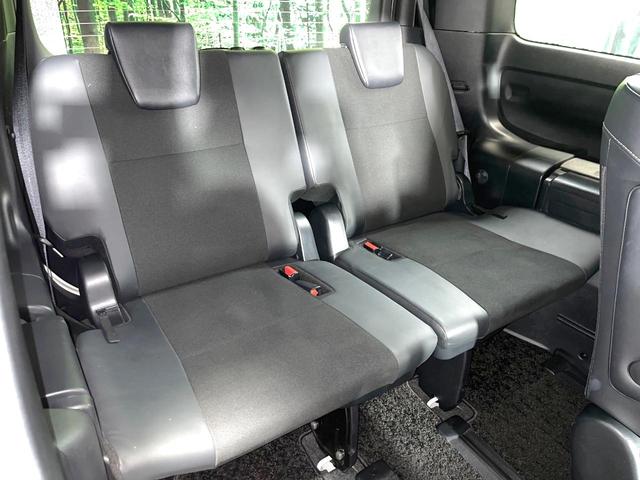 ノア ハイブリッドＳｉ　ダブルバイビー　フロント・バックカメラ　衝突被害軽減システム　レーダークルーズ　禁煙車　ハーフレザーシート　ドラレコ　スマートキー　ＬＥＤヘッド　ビルトインＥＴＣ　車線逸脱警報　オートライト　オートエアコン（12枚目）