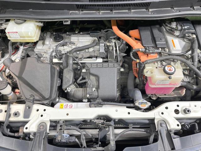 ノア ハイブリッドＳｉ　ダブルバイビー　フロント・バックカメラ　衝突被害軽減システム　レーダークルーズ　禁煙車　ハーフレザーシート　ドラレコ　スマートキー　ＬＥＤヘッド　ビルトインＥＴＣ　車線逸脱警報　オートライト　オートエアコン（21枚目）