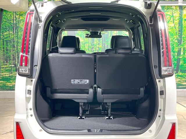 ノア ハイブリッドＳｉ　ダブルバイビー　フロント・バックカメラ　衝突被害軽減システム　レーダークルーズ　禁煙車　ハーフレザーシート　ドラレコ　スマートキー　ＬＥＤヘッド　ビルトインＥＴＣ　車線逸脱警報　オートライト　オートエアコン（45枚目）