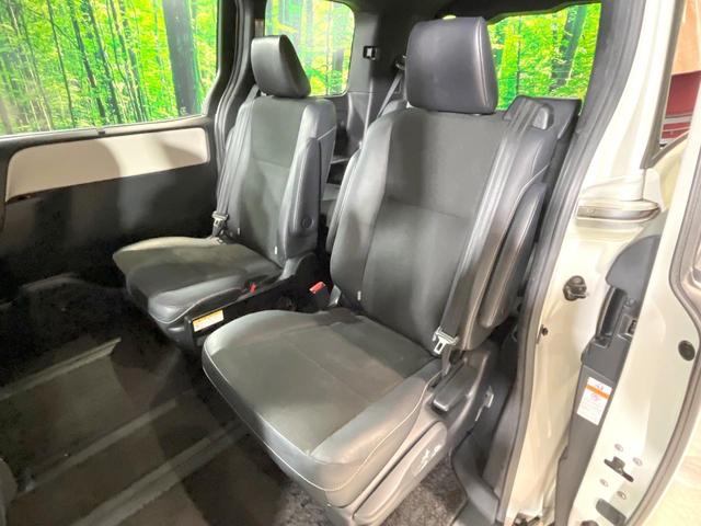 ノア ハイブリッドＳｉ　ダブルバイビー　フロント・バックカメラ　衝突被害軽減システム　レーダークルーズ　禁煙車　ハーフレザーシート　ドラレコ　スマートキー　ＬＥＤヘッド　ビルトインＥＴＣ　車線逸脱警報　オートライト　オートエアコン（59枚目）