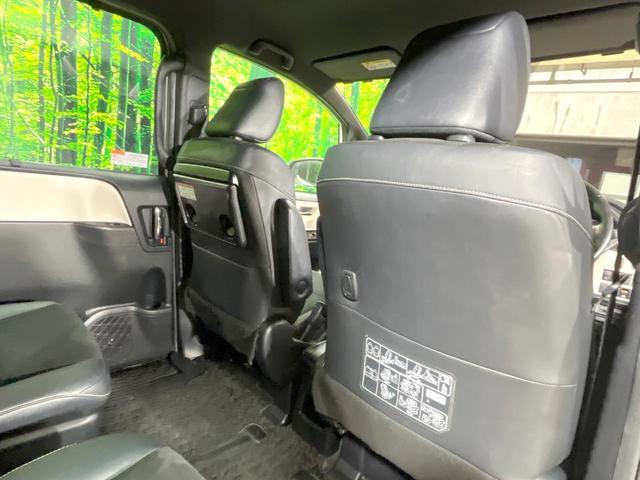 ノア ハイブリッドＳｉ　ダブルバイビー　フロント・バックカメラ　衝突被害軽減システム　レーダークルーズ　禁煙車　ハーフレザーシート　ドラレコ　スマートキー　ＬＥＤヘッド　ビルトインＥＴＣ　車線逸脱警報　オートライト　オートエアコン（61枚目）