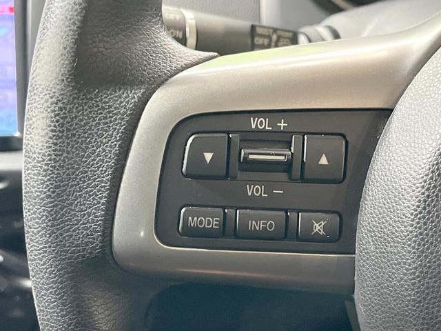 �y�X�e�A�����O�X�C�b�`�z�^�]���A�O������ڐ������炷���ƂȂ��A�I�[�f�B�I���̑��삪�\�ȕ֗��@�\�I���S�����K�ȃh���C�u�����o���Ă���܂���