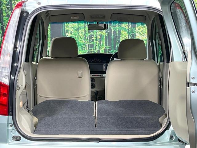 ���i�̂���������ʋ΁A���}���ɏ\���ȉ׎��X�y�[�X���m�ۂ��Ă���܂��B�Z�J���h�V�[�g��|���ƁA�傫�ȉו��̐ύڂ��\�ł���