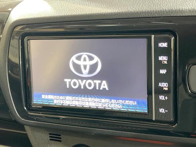 �y�����i�r�z�l�C�̏����i�r�𑕔����Ă���܂��B�i�r�̎g���₷���͂������A�I�[�f�B�I�@�\���[���I�L�����v�◷�s�͂������A�ʋ΂┃�����ȂǕ��i�̃h���C�u���y�����Ȃ�͂���