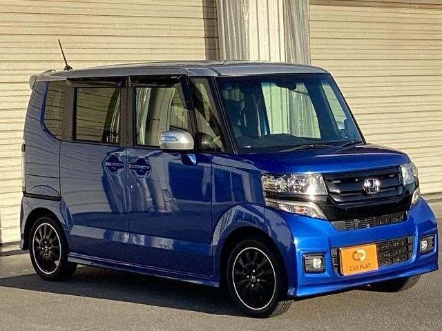 Ｎ－ＢＯＸカスタム ２トーンカラースタイルＧ・ターボＬパッケージ　ナビ装着用スペシャルパッケージ＋ＥＴＣ車載器（ナビ連動）オートエアコン（プラズマクラスター搭載）アレルクリーンシート　キーレスエントリー　パワーステアリング　横滑り防止機能　パワーウィンドウ　ＡＢＳ（5枚目）