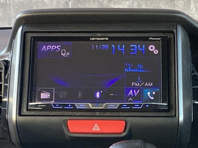 Ｎ－ＢＯＸカスタム ２トーンカラースタイルＧ・ターボＬパッケージ　ナビ装着用スペシャルパッケージ＋ＥＴＣ車載器（ナビ連動）オートエアコン（プラズマクラスター搭載）アレルクリーンシート　キーレスエントリー　パワーステアリング　横滑り防止機能　パワーウィンドウ　ＡＢＳ（10枚目）