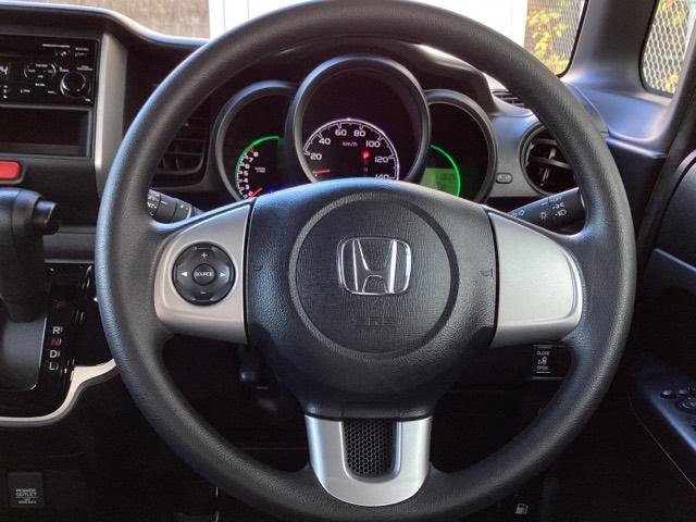 中古車探しに気軽さを。ムダを省くからこそ設定できるその価格に驚きを。プロフェッショナルなスタッフ、サービスで安心を。そんな一人ひとりの理想を詰め込みました。　ＣＡＲＰＬＡＴ　ここからはじまります