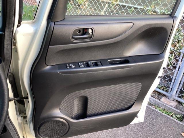 運転席ドア　収納ポケット