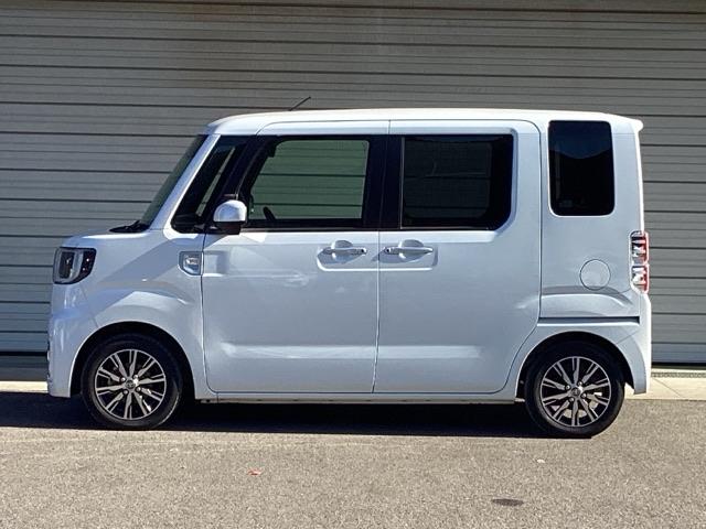 ピクシスメガ GターボSAIII ETC/ナビ/バックモニター エアコン ターボモデル フルセグテレビ Bカメ Aストップ インテリキー DVD 横滑り防止装置 LEDヘッドライト ABS PS エアバッグ ベンチシート ナビ&TV(8枚目)