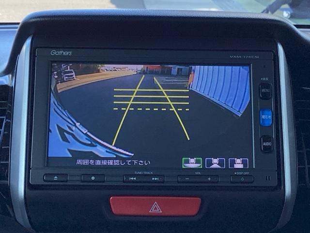 N-BOXカスタム GSSブラックスタイルパッケージ ETC/純正ナビ/バックモニター リアカメラ ワンセグ ETC付き ナビTV AAC パワステ パワーウィンドウ キーフリー 横滑り防止 エコアイドル スマートキー エアバッグ ABS ベンチシート(11枚目)