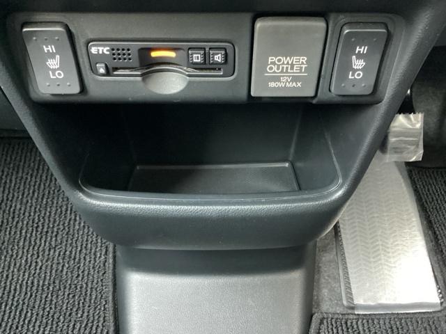 N-BOXカスタム GSSブラックスタイルパッケージ ETC/純正ナビ/バックモニター リアカメラ ワンセグ ETC付き ナビTV AAC パワステ パワーウィンドウ キーフリー 横滑り防止 エコアイドル スマートキー エアバッグ ABS ベンチシート(27枚目)