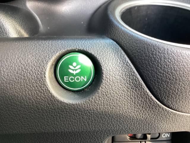 N-BOXカスタム GSSブラックスタイルパッケージ ETC/純正ナビ/バックモニター リアカメラ ワンセグ ETC付き ナビTV AAC パワステ パワーウィンドウ キーフリー 横滑り防止 エコアイドル スマートキー エアバッグ ABS ベンチシート(32枚目)