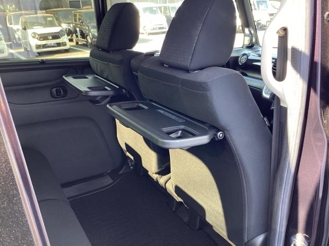 N-BOXカスタム GSSブラックスタイルパッケージ ETC/純正ナビ/バックモニター リアカメラ ワンセグ ETC付き ナビTV AAC パワステ パワーウィンドウ キーフリー 横滑り防止 エコアイドル スマートキー エアバッグ ABS ベンチシート(40枚目)