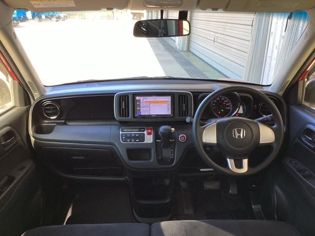 N-ONE G・Lパッケージ ブラックインテリア 整備記録簿有 DVD再生可 iストップ ベンチS 盗難防止 ETC付き フルオートエアコン パワーウィンドウ ナビTV 地デジTV 助手席エアバック ESC 運転席エアバッグ(2枚目)