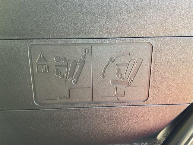 N-ONE G・Lパッケージ ブラックインテリア 整備記録簿有 DVD再生可 iストップ ベンチS 盗難防止 ETC付き フルオートエアコン パワーウィンドウ ナビTV 地デジTV 助手席エアバック ESC 運転席エアバッグ(33枚目)