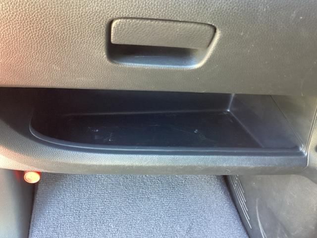 N-ONE G・Lパッケージ ブラックインテリア 整備記録簿有 DVD再生可 iストップ ベンチS 盗難防止 ETC付き フルオートエアコン パワーウィンドウ ナビTV 地デジTV 助手席エアバック ESC 運転席エアバッグ(36枚目)